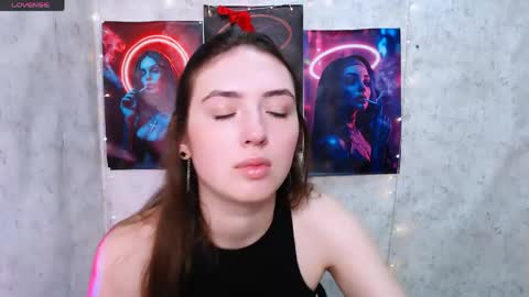 Snapshot of annadax chatting on June 10, 2026, 9:52 am Anna online show from June 10, 2026, 9:52 am