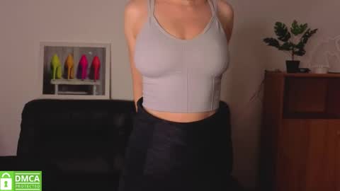 Anna online show from December 15, 2025, 6:28 am