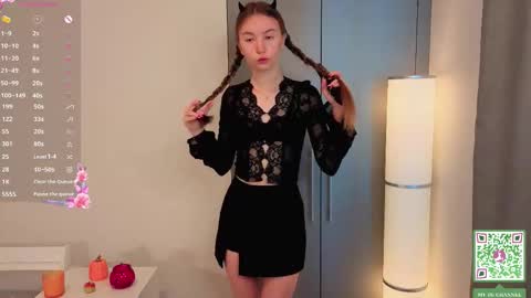 Holly Molly Im Polly online show from October 5, 2025, 6:12 am