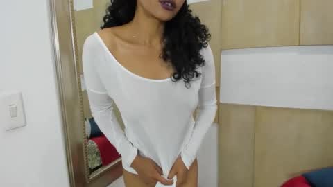 Snapshot of annamesht chatting on October 15, 2025, 9:04 pm Anna online show from October 15, 2025, 9:04 pm