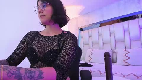 Annara Lein online show from October 8, 2025, 4:32 am