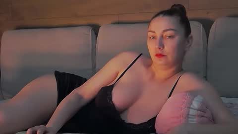 annasplash online show from May 2, 2026, 4:28 am