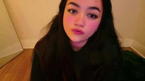 Snapshot of annatigarr chatting on May 20, 2026, 2:51 am meow online show from May 20, 2026, 2:51 am