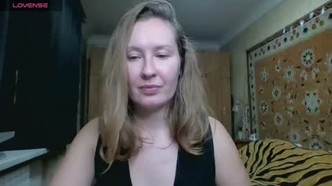 Snapshot of annaxlovers chatting on October 28, 2025, 3:47 pm AnnaXLovers online show from October 28, 2025, 3:47 pm