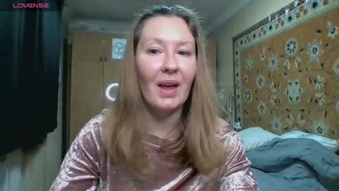 Snapshot of annaxlovers chatting on January 14, 2026, 10:10 am AnnaXLovers online show from January 14, 2026, 10:10 am