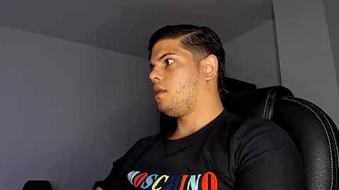 Snapshot of anndyhardy11 chatting on December 7, 2024, 12:13 pm Anndy Hardy online show from December 7, 2024, 12:13 pm