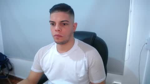 Snapshot of anndyhardy11 chatting on February 21, 2025, 4:16 pm Anndy Hardy online show from February 21, 2025, 4:16 pm