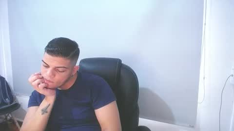 Snapshot of anndyhardy11 chatting on February 22, 2025, 6:19 pm Anndy Hardy online show from February 22, 2025, 6:19 pm