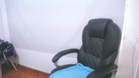 Snapshot of anndyhardy11 chatting on March 5, 2025, 3:18 pm Anndy Hardy online show from March 5, 2025, 3:18 pm