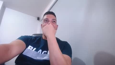 Snapshot of anndyhardy11 chatting on September 13, 2025, 6:40 pm Anndy Hardy online show from September 13, 2025, 6:40 pm