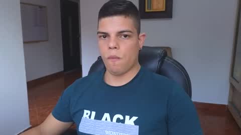 Snapshot of anndyhardy11 chatting on September 22, 2025, 9:17 pm Anndy Hardy online show from September 22, 2025, 9:17 pm