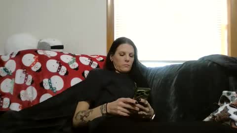 anne online show from December 2, 2025, 4:02 pm