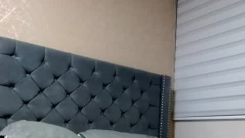 Snapshot of anne_julienne chatting on July 8, 2026, 11:42 pm online show from July 8, 2026, 11:42 pm