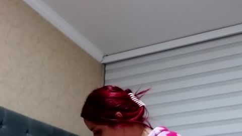 Snapshot of anne_julienne chatting on July 31, 2026, 12:21 am online show from July 31, 2026, 12:21 am