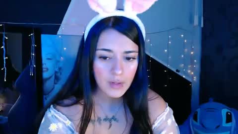 Anne  online show from September 15, 2025, 6:19 pm