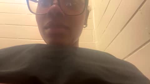 anne_lynn online show from April 15, 2026, 9:04 pm