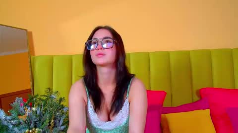 Anne online show from December 3, 2025, 7:16 am