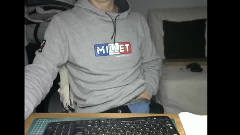 annecylake online show from November 12, 2025, 5:13 pm