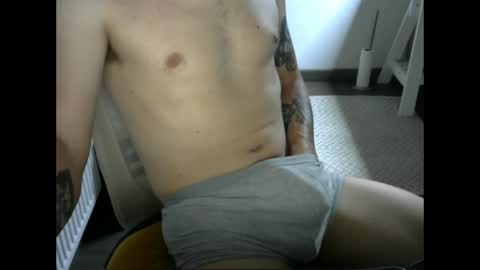 Snapshot of annecylake chatting on July 25, 2026, 9:23 pm annecylake online show from July 25, 2026, 9:23 pm