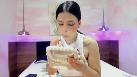 Anne online show from September 9, 2025, 3:06 am