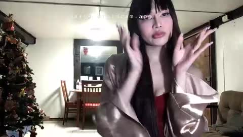 Snapshot of annemarieee1029 chatting on October 24, 2025, 10:22 am annemarieee online show from October 24, 2025, 10:22 am