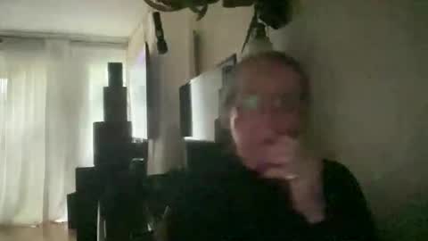 Snapshot of anneonamouse_ chatting on May 14, 2026, 2:46 pm Anne online show from May 14, 2026, 2:46 pm