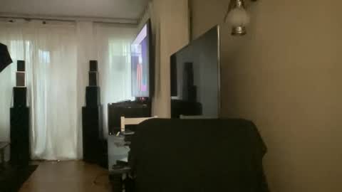 Snapshot of anneonamouse_ chatting on May 15, 2026, 2:51 am Anne online show from May 15, 2026, 2:51 am
