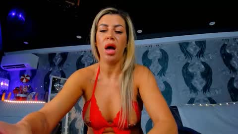 Ana online show from December 19, 2025, 5:03 am