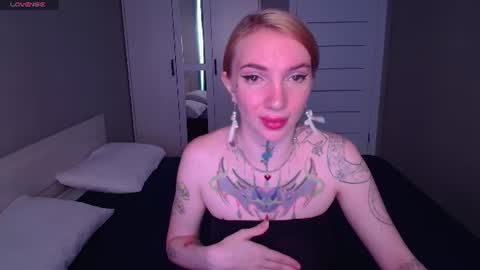 Snapshot of annetenet chatting on June 13, 2026, 8:34 am Annet online show from June 13, 2026, 8:34 am