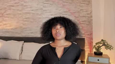 Snapshot of anneth__m chatting on October 13, 2025, 6:19 pm Anneth online show from October 13, 2025, 6:19 pm