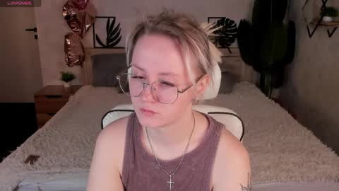 Joyce Howard online show from March 30, 2026, 2:34 am