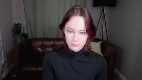 Anni online show from November 15, 2025, 10:01 am