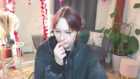 Anni online show from February 13, 2026, 12:12 pm