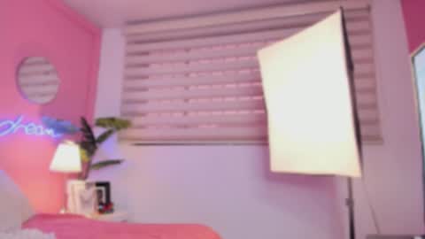 annia online show from September 24, 2025, 9:18 pm