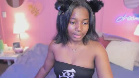 annia online show from October 7, 2025, 7:44 pm