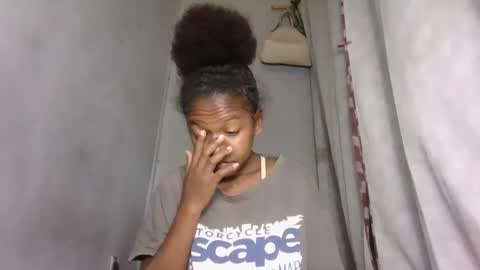 annick98 online show from February 22, 2026, 7:40 am