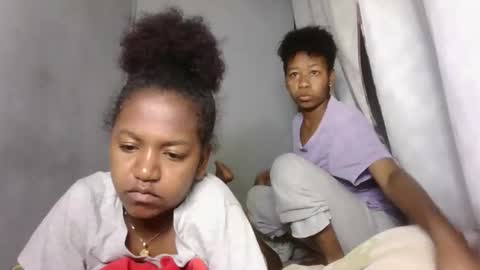 annick98 online show from February 23, 2026, 9:17 am