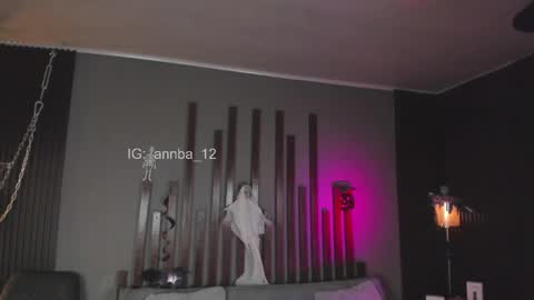 annie_barozzi online show from October 27, 2025, 1:59 pm