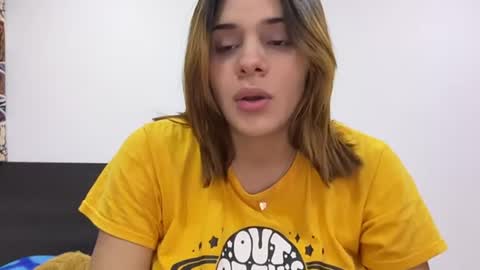 Snapshot of annie_cattie chatting on June 25, 2026, 12:21 am Anniecattie online show from June 25, 2026, 12:21 am