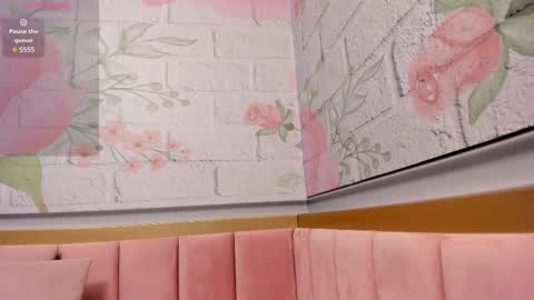 annie_cute18 online show from February 22, 2025, 3:45 am