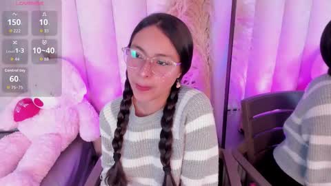   online show from November 1, 2025, 12:18 pm