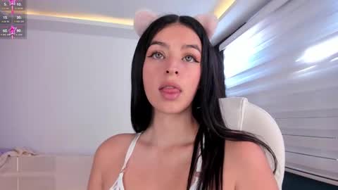 Snapshot of annie_roberts7 chatting on January 12, 2025, 9:19 pm Annie Roberts online show from January 12, 2025, 9:19 pm