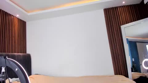 Snapshot of annie_roberts7 chatting on February 24, 2025, 8:36 pm Annie Roberts online show from February 24, 2025, 8:36 pm