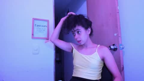 annie_rosse1017 online show from February 27, 2026, 4:23 am