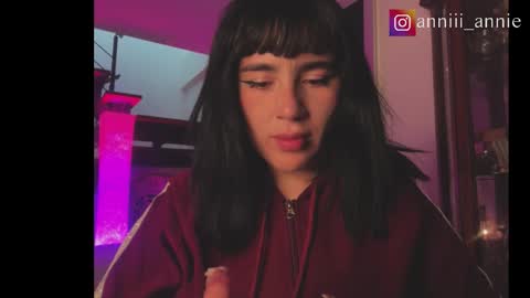 JEANNE no olvides seguirme dont forget follow me  uu online show from October 6, 2025, 1:47 am