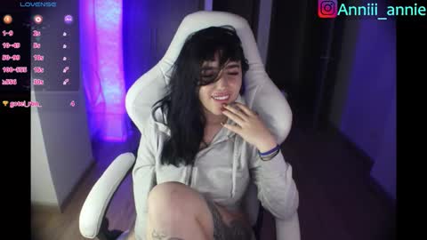 JEANNE no olvides seguirme dont forget follow me  uu online show from February 28, 2026, 11:28 pm