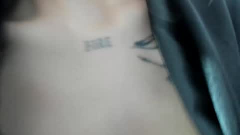 Annie And Leandro online show from January 6, 2026, 8:12 pm