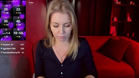 Snapshot of annielight chatting on December 16, 2024, 11:55 am Annie online show from December 16, 2024, 11:55 am