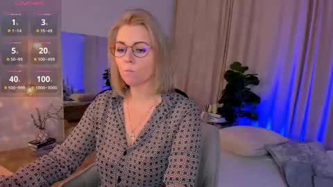 Annie online show from March 28, 2026, 8:36 am