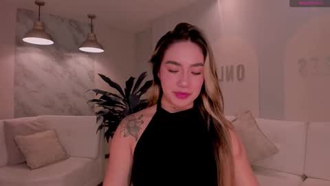 Annie Monroe online show from November 12, 2025, 11:54 am